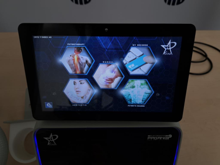 Zdjęcie przedmiotu: A medical device designed to destroy fat cells and increase collagen production in the skin caused by thermal shock caused by low and high temperatures generated by the device - CRYO T-SHOCK 4.0