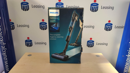 PHILIPS AQUATRIO XW9385 01 upright vacuum cleaner + battery