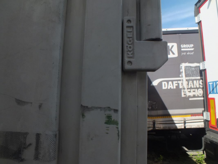 Zdjęcie przedmiotu: Naczepa kurtynowa MEGA KOGEL SN24 S 24-1