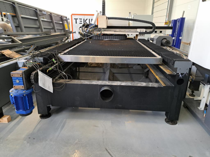 Zdjęcie przedmiotu: TEKIO S3015T6 sheet metal laser cutting machine