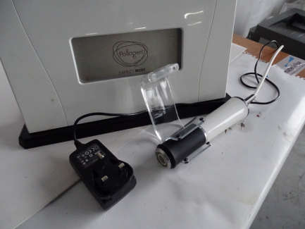 Zdjęcie przedmiotu: A device for skin care POLLOGEN geneO +