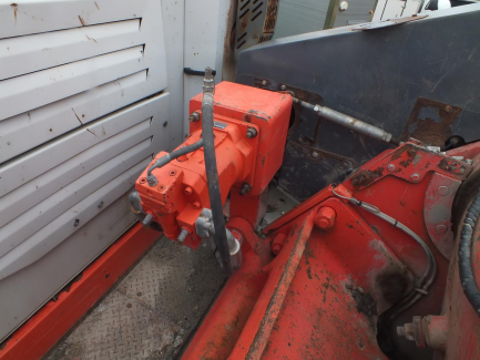 Zdjęcie przedmiotu: SANDVIK QJ341 self-propelled jaw crusher