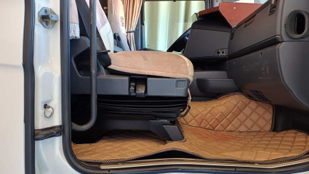 Zdjęcie przedmiotu: SCANIA R450 LA 4x2 HNA Highline SCR E6 19.0t DR zatrzymany elektronicznie Cepik informacja o odczycie przebiegu 