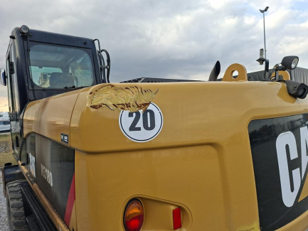 Zdjęcie przedmiotu: Koparka kołowa CAT M318D