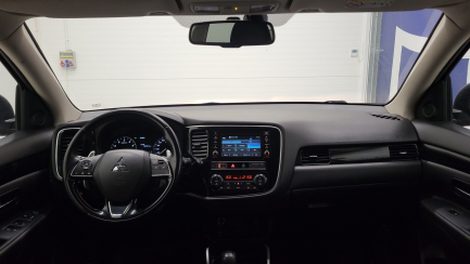 Zdjęcie przedmiotu: Mitsubishi Outlander 2.0 Intense Comfort 4WD CVT