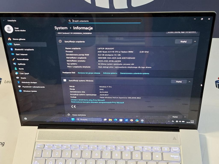 Zdjęcie przedmiotu: NOTEBOOK ASUS ZS16OLED UM5606WA-RK268X R-AI9HX370 32G 2TS R890M 16 120 W11P WHT
