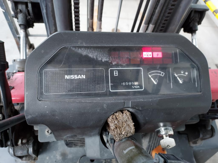 Zdjęcie przedmiotu: Nissan PJ01A18 stacker truck