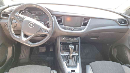 Zdjęcie przedmiotu: Opel GRANDLAND X 1.6 E6 Design Line S&S Aut.