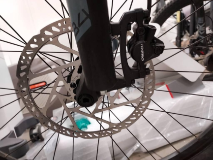 Zdjęcie przedmiotu: Electric bike TREK POWERFLY 4 2 EU XS 27.5 BL-WT