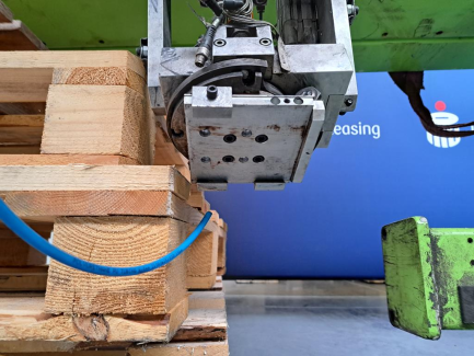 Zdjęcie przedmiotu: ENGEL ERC 53/3-EA linear robot designed to work with an injection molding machine