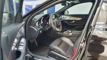 Zdjęcie przedmiotu: Mercedes-benz C63 AMG