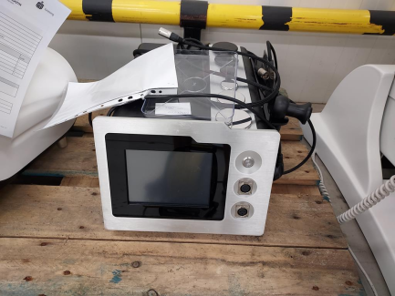 Zdjęcie przedmiotu: Bio Profit cosmetic device set (Golden Wave, Beltino, Delite Laserotherap, 2x beauty chair, 2x beauty stool, pedicure chair)