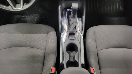 Zdjęcie przedmiotu: Toyota Corolla sedan 1.8 Hybrid Comfort