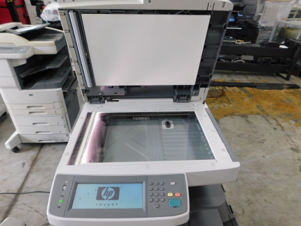 Zdjęcie przedmiotu: Hewlett-Packard (HP) LaserJet M5035 MFP laser multifunction printer