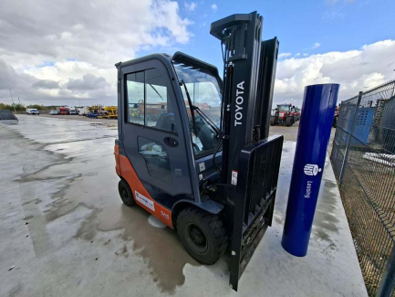 Zdjęcie przedmiotu: Вилочний навантажувач Toyota 02-8FGF18