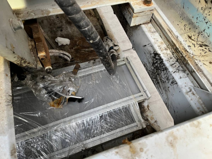 Zdjęcie przedmiotu: The ERA-TECH BMU 2 extruder and bottler is used in the plastics industry for the automatic production of thermoplastic containers by extrusion blow molding.