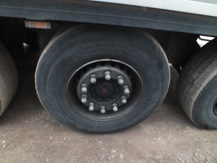 Zdjęcie przedmiotu: KRONE SD refrigerator semitrailer