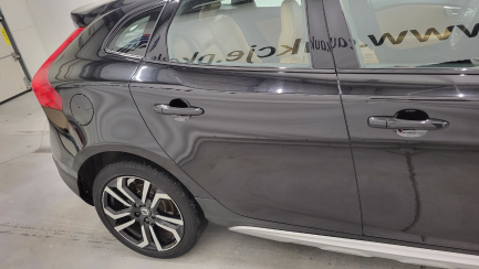 Zdjęcie przedmiotu: Volvo V40 Cross Country T3 Drive-E Summum aut