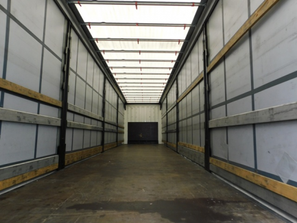 Zdjęcie przedmiotu: KRONE SD Curtain semitrailer