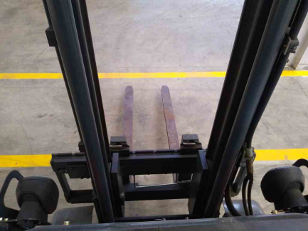 Zdjęcie przedmiotu: Electric pallet truck FENWICK-LINDE E16PH-01