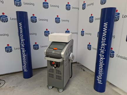 Zdjęcie przedmiotu: Urządzenie medyczne DEKA SCHWARZY wykorzystujące pole elektromagnetyczne do budowania mięśni i modelowania ciała
