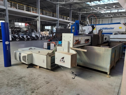 Zdjęcie przedmiotu: Waterjet cutting machine FINJET H 3020
