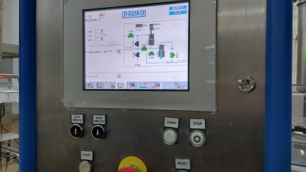 Zdjęcie przedmiotu: Automatic machine for packing butter into TREPKO 822 cubes and collective packing cubes into boxes TREPKO 710