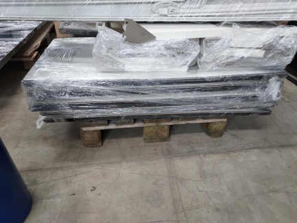 Zdjęcie przedmiotu: Обладнання магазину - меблі (каса, шафа для книг, кубики з висувними ящиками, фронтальні меблі)