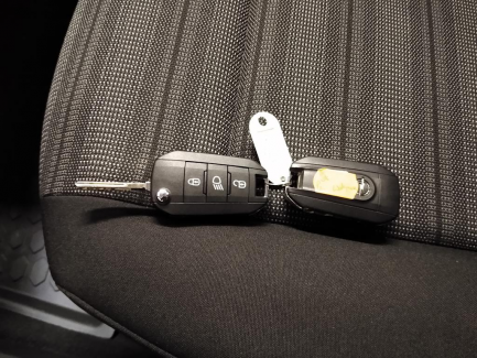 Zdjęcie przedmiotu: Opel Combo Life Essentia S&S