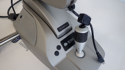 Zdjęcie przedmiotu: Slit lamp TOMEY TSL-7000H digital