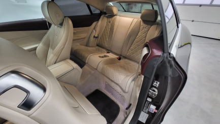 Zdjęcie przedmiotu: Mercedes-Benz E 450 Coupe 4-Matic 9G-TRONIC