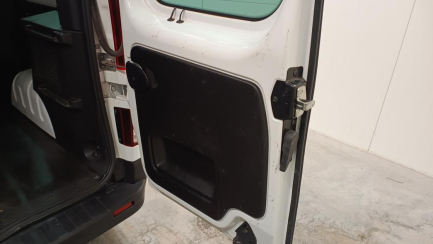 Zdjęcie przedmiotu: Renault Trafic Combi 2.0 dCi L2 Equilibre E6d 3.1t