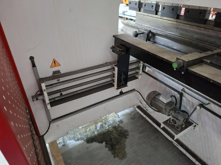Zdjęcie przedmiotu: Hydraulic press brake ZENITH WC67Y 125x3200