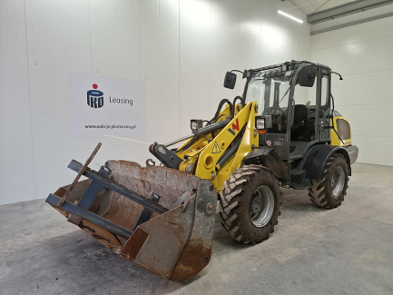 Zdjęcie przedmiotu: Przegubowa ładowarka kołowa WACKER NEUSON WL54