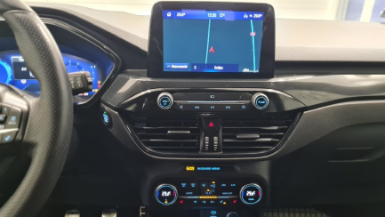 Zdjęcie przedmiotu: Ford Kuga 1.5 EcoBoost FWD ST-Line X