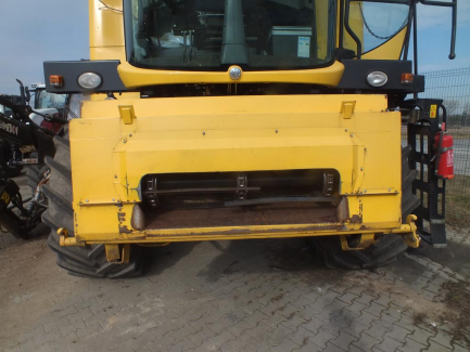 Zdjęcie przedmiotu: Kombajn zbożowy NEW HOLLAND TC 5.80 479 + header NEW HOLLAND 17 + w&oacute;zek