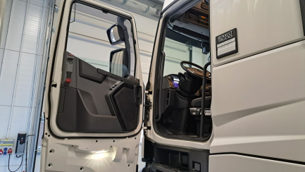 Zdjęcie przedmiotu: Renault T 480 T4x2 High Sleeper Cab E6 19.0t