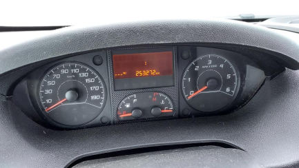 Zdjęcie przedmiotu: Peugeot Boxer 435 2.0 BlueHDi MR`14 E6 3.5t 435 L4