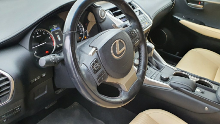 Zdjęcie przedmiotu: Lexus NX200T Comfort AWD