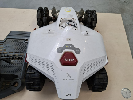 Zdjęcie przedmiotu: Robot koszący MAMMOTION LUBA 2 AWD 5000X