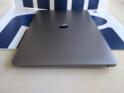 Zdjęcie przedmiotu: Apple MacBook Air / A1932 laptop