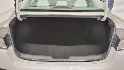 Zdjęcie przedmiotu: Hyundai Elantra 1.6 Smart CVT