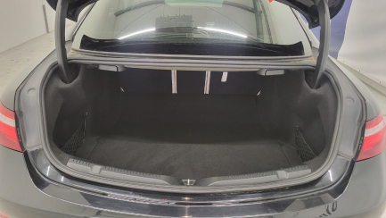 Zdjęcie przedmiotu: Mercedes-benz E 220 d Coupe 4-Matic 9G-TRONIC