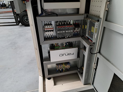 Zdjęcie przedmiotu: RĘCZNA SPAWARKA LASEROWA FANUCI 3.0 PRO GENX O MOCY 3 KW