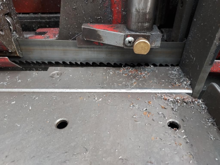 Zdjęcie przedmiotu: AMADA HA-400W band saw