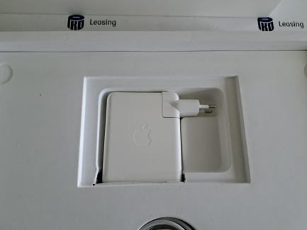 Zdjęcie przedmiotu: Laptop / Notebook Apple MacBook Pro 16'' M1 Pro (10 rdzeni CPU)/32GB/512GB SSD/GPU M1 Pro (16 rdzeni) (gwiezdna szarość)   [Kod producenta: Z14V0001L]