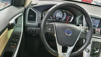 Zdjęcie przedmiotu: Volvo XC60 D5 AWD Summum aut