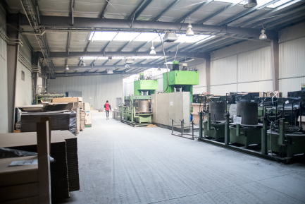 Zdjęcie przedmiotu: Technological line for the production of SICODAN condensers CONDENSER line