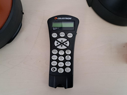 Zdjęcie przedmiotu: Teleskop CELESTRON NEXSTAR 8 SE z wyposażeniem 