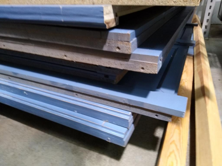 Zdjęcie przedmiotu: Wiosenne obniżki| Prowizja 0% A set of display cabinets (Two-door closed cabinet 1200x330x960mm - 4 pcs., Glass shelves 400x600 - 4 pcs., Glass shelves 1400x300 - 2 pcs.)